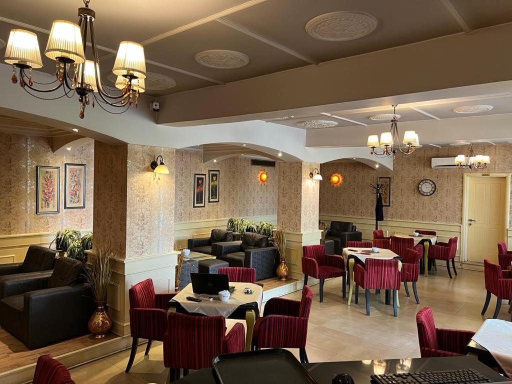 Hotel Edisem Mezez